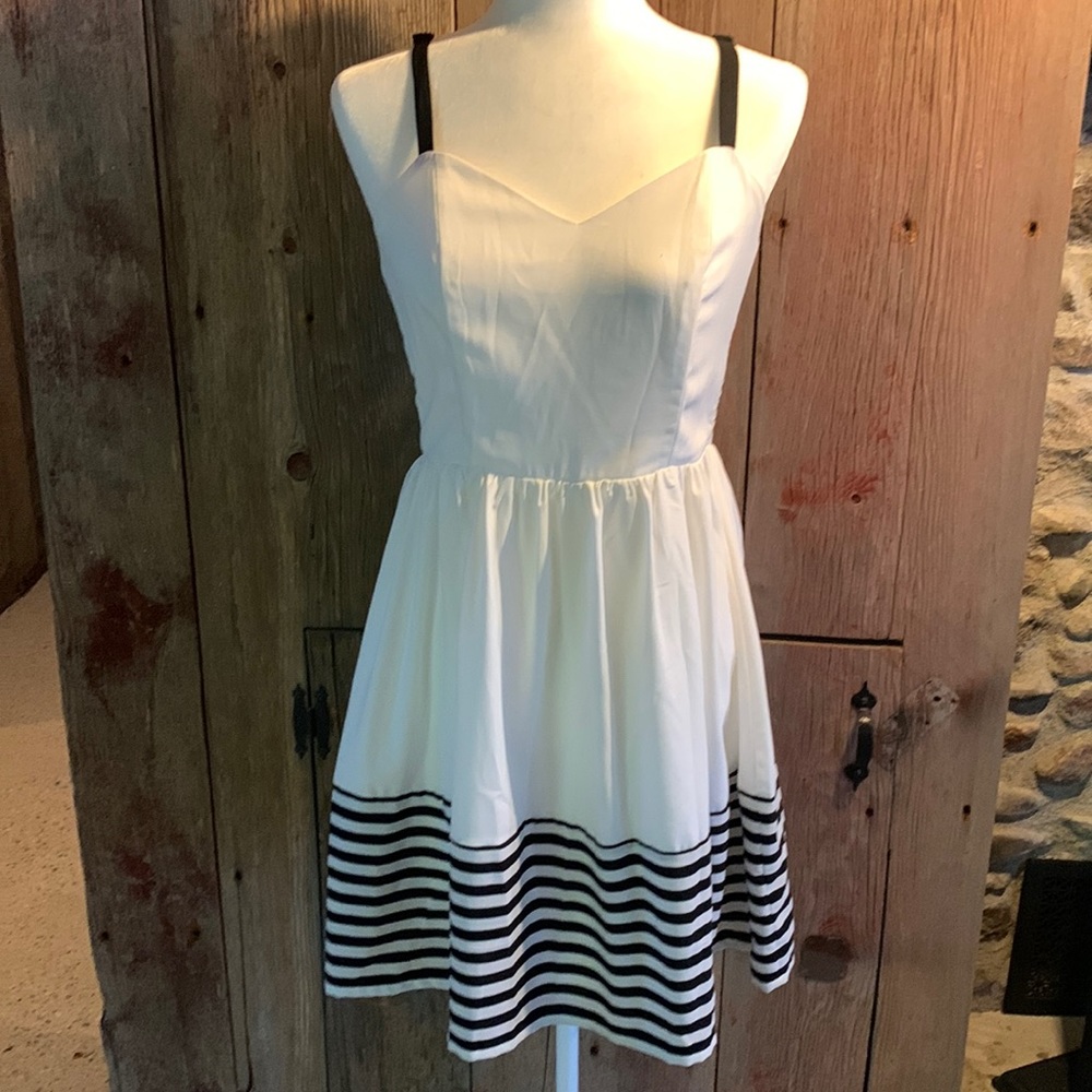 Aina Be dress